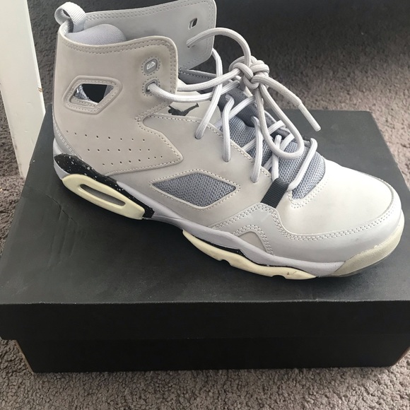 shoes - Picture 2 of 2